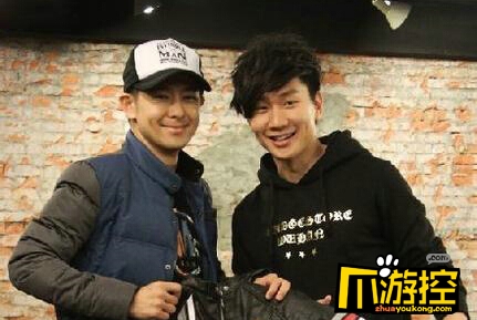 林俊杰考取职业赛车证 网友称林志颖有CP了